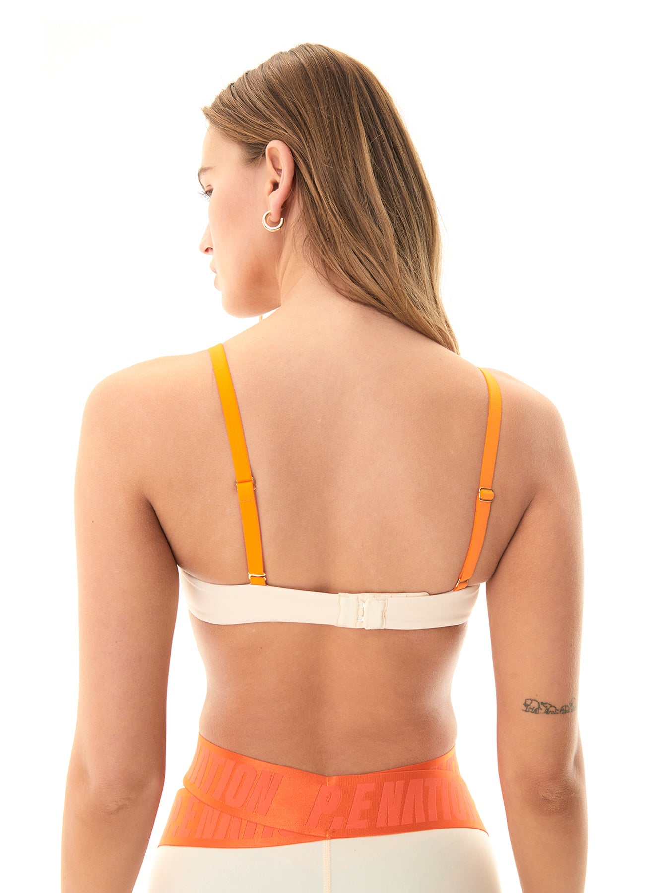 FAIRWAY SPORTS BRA IN PEARLED IVORY