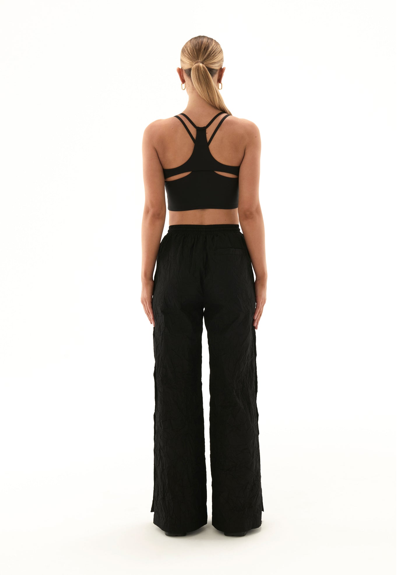 BLOCK ASSIST SPORTS BRA IN BLACK