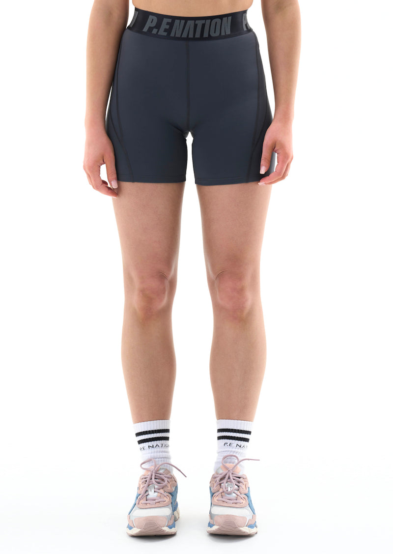 BACKCHECK BIKE SHORT IN DARK SHADOW
