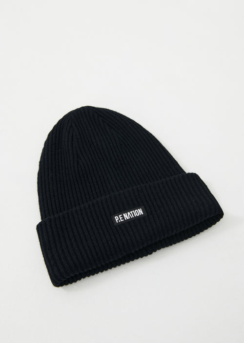COURTSIDE BEANIE IN BLACK