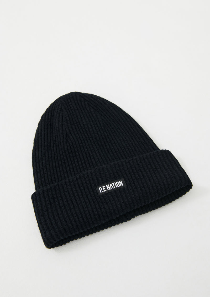 COURTSIDE BEANIE IN BLACK