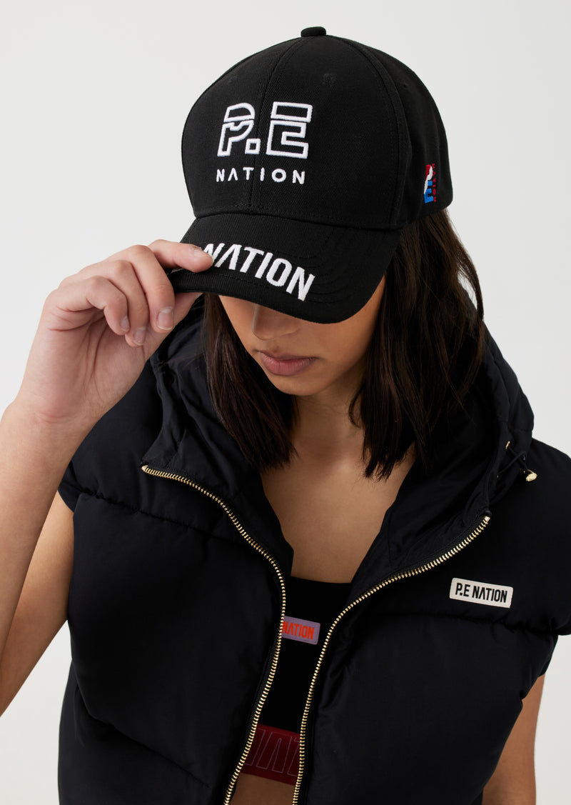 COURTSIDE CAP IN BLACK