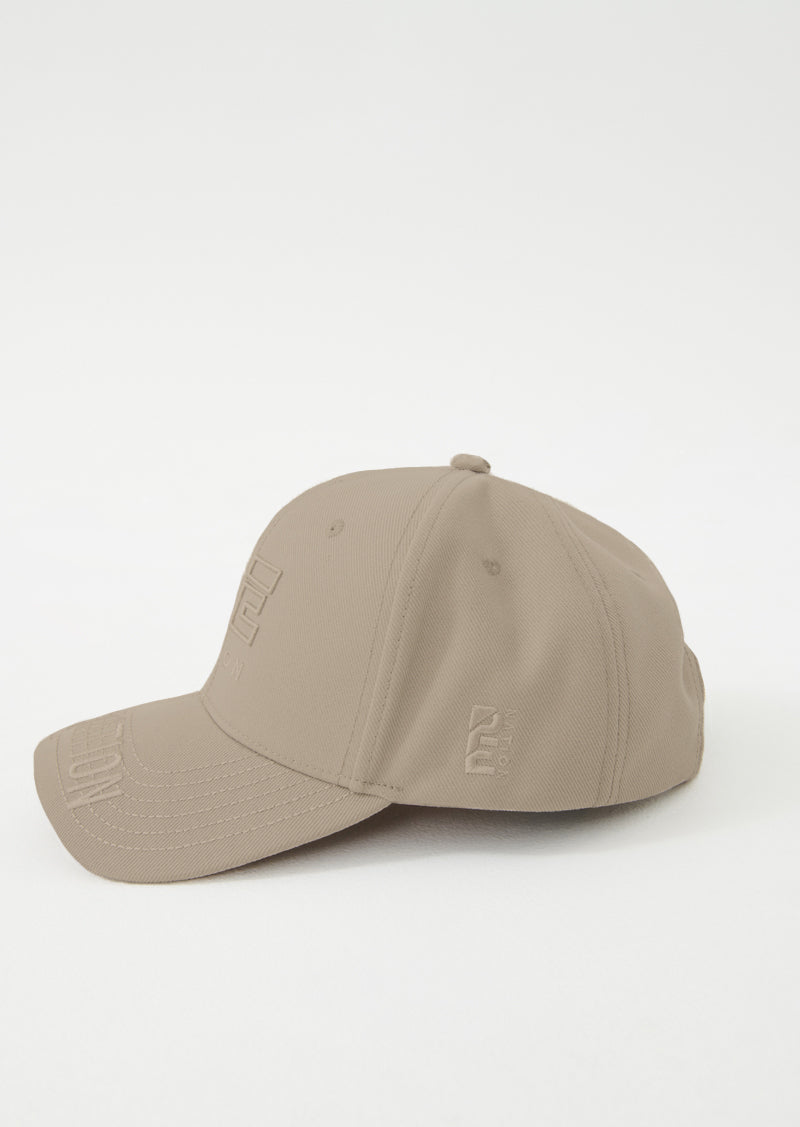 COURTSIDE CAP IN LIGHT TAUPE