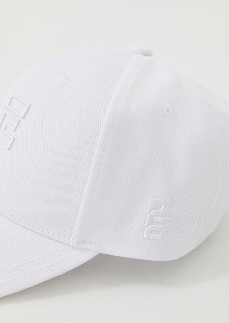 COURTSIDE LOGO CAP IN WHITE