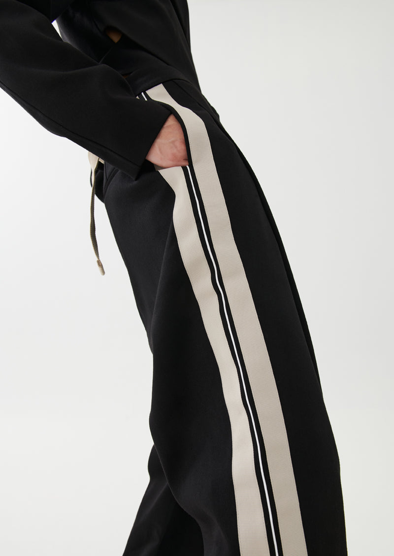 DOWNTOWN PANT IN BLACK