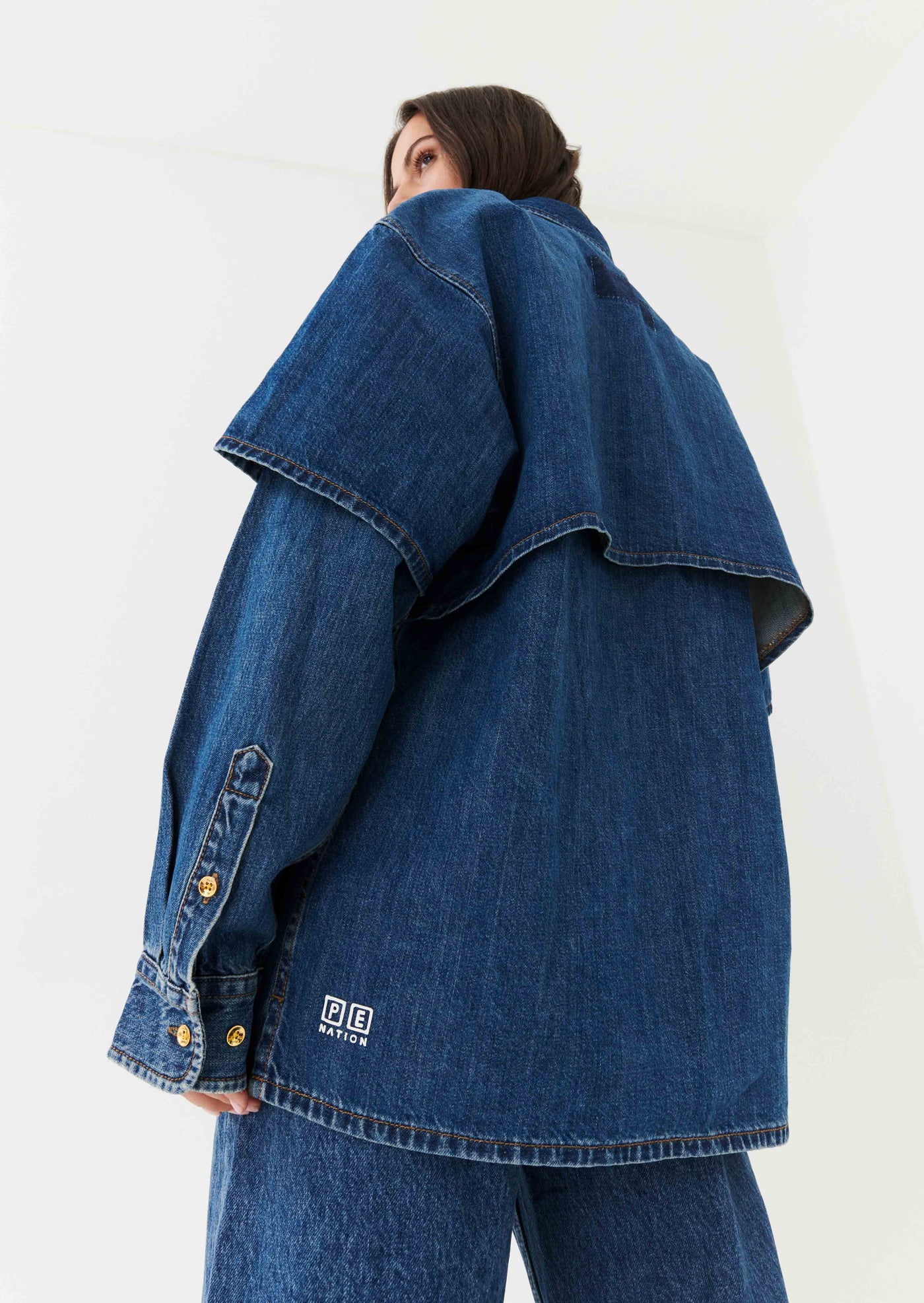 RUNAWAY DOUBLE SHIRT IN MID BLUE DENIM