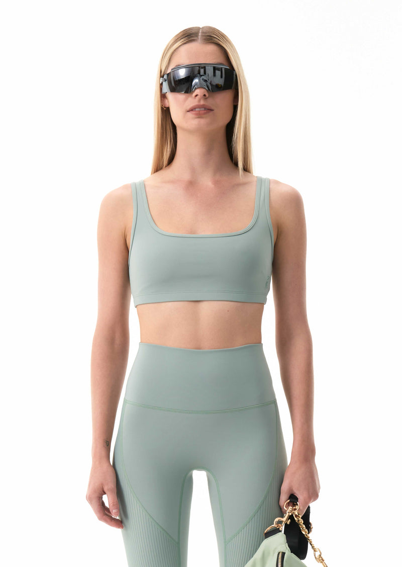AMPLIFY SPORTS BRA IN ICEBERG GREEN
