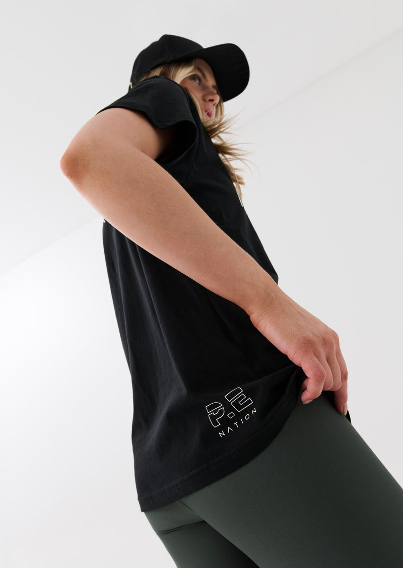 RESILIENCE TEE IN BLACK