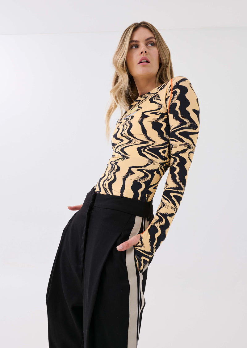 NEW WAVE LS TOP IN LIQUIFY PRINT