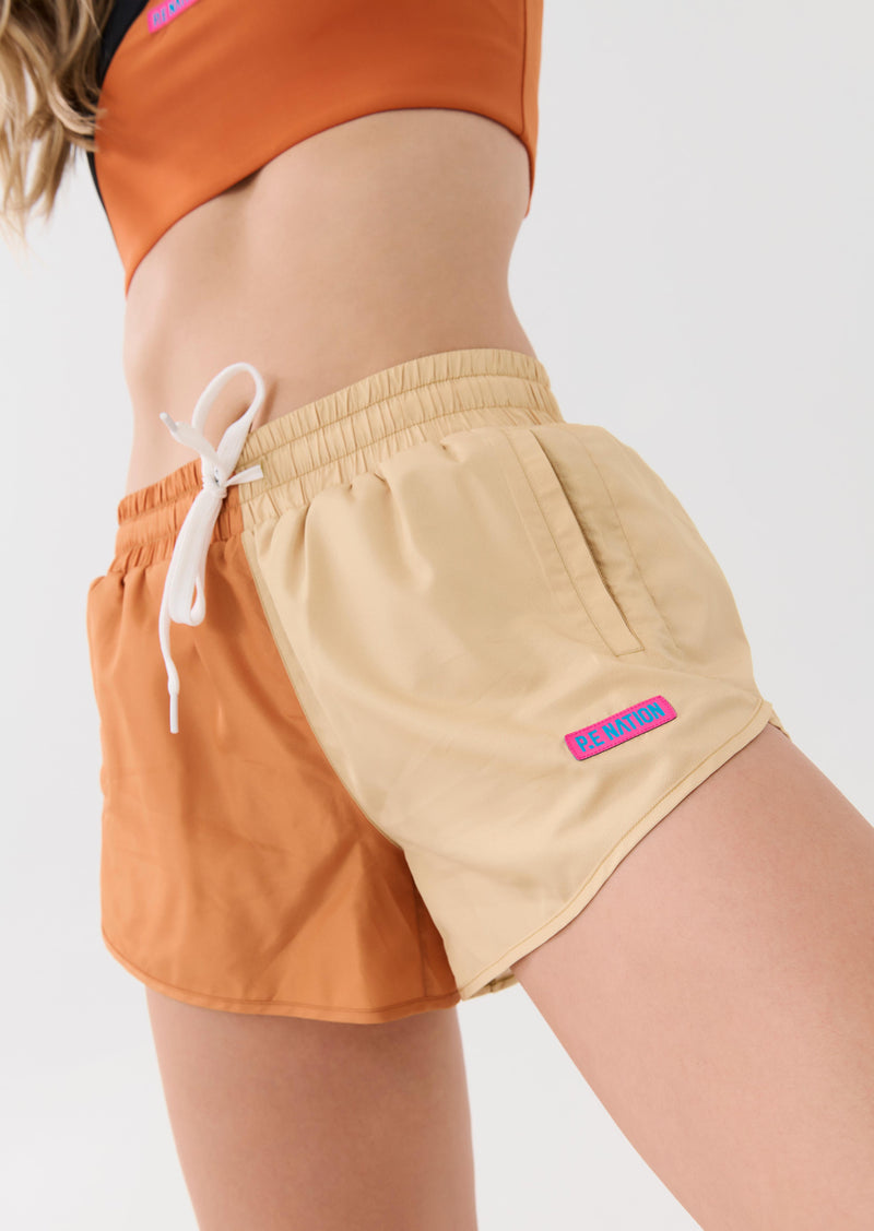 HIGH BALL SHORT IN GOLDEN OAK
