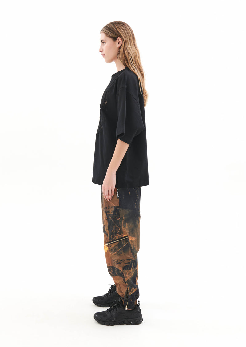 HIGH LINE TEE IN BLACK