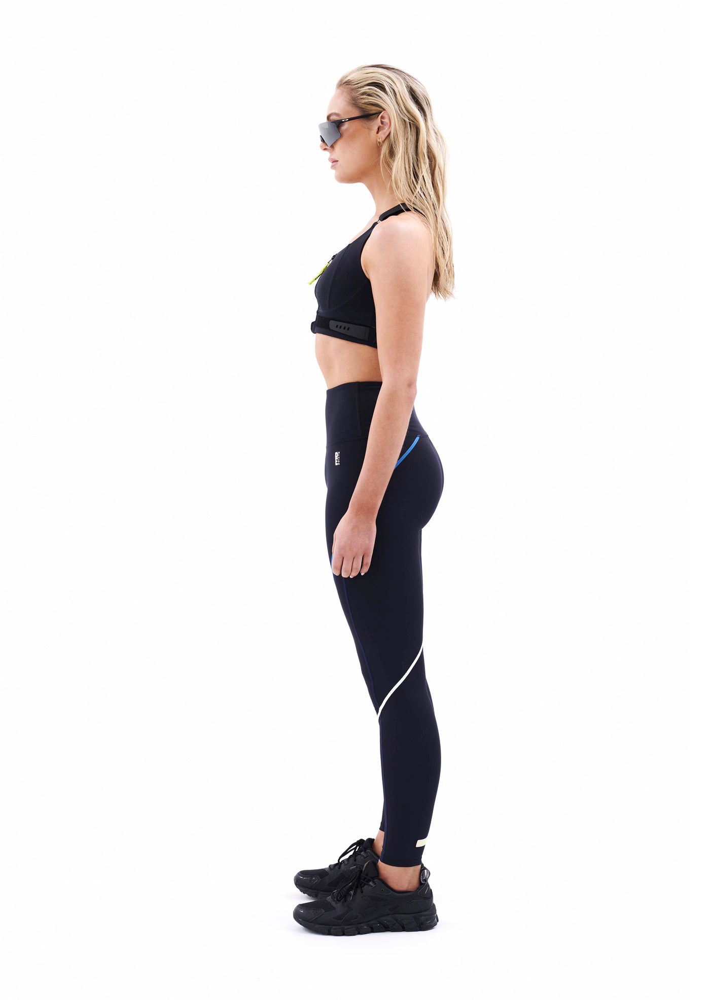 DOUBLE PLAY LEGGING IN BLACK