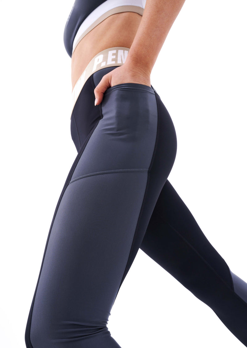 TERRAIN LEGGING IN BLACK