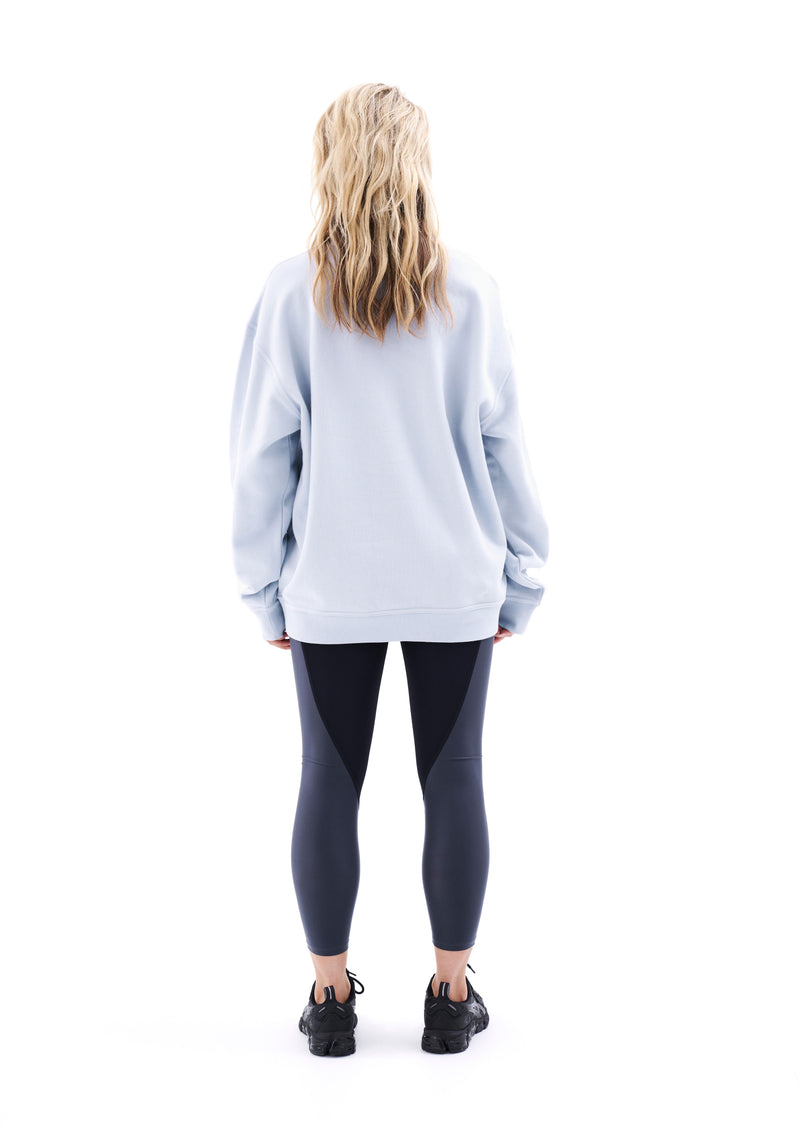 CUT SHOT SWEAT IN GREY DAWN