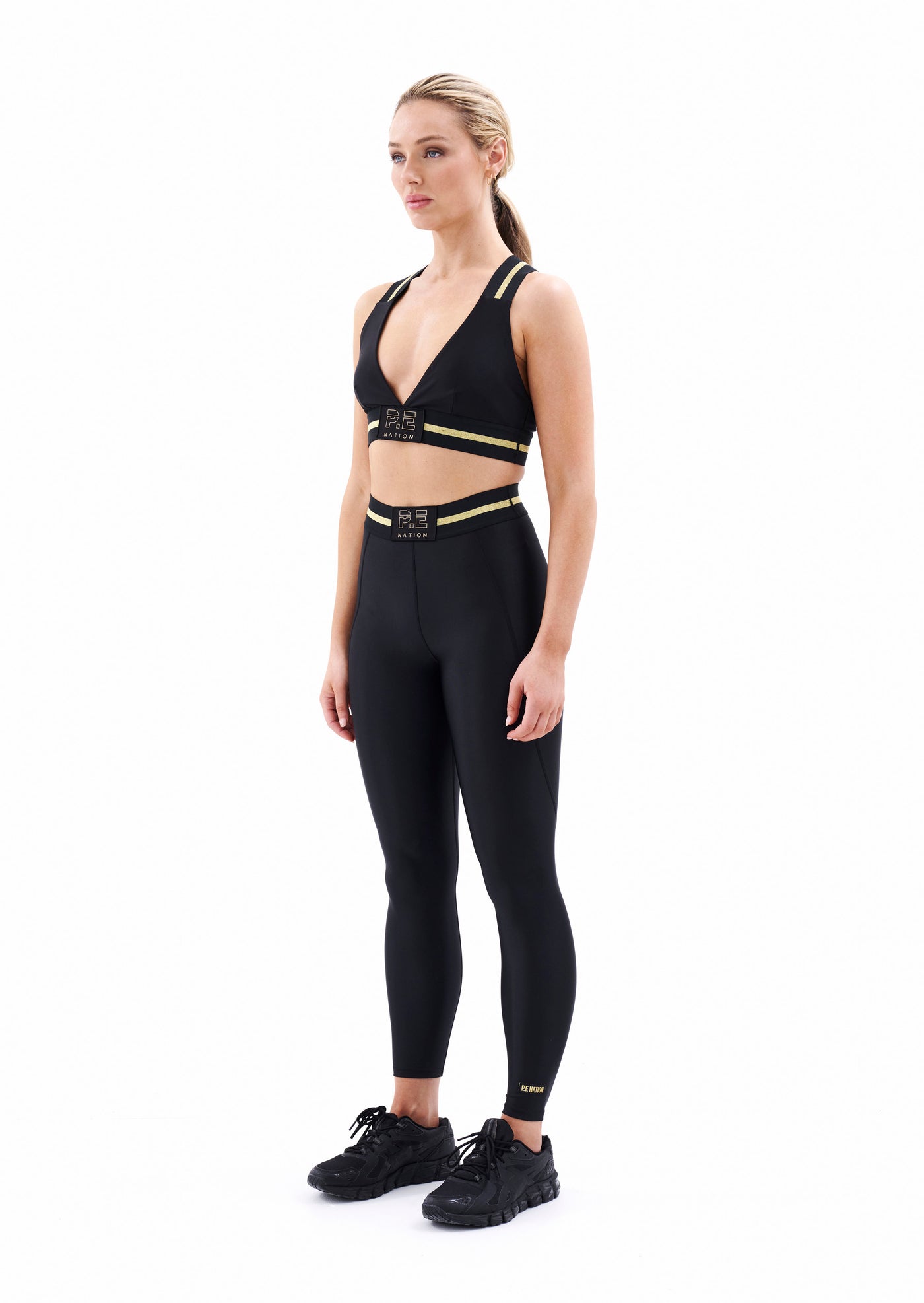 RUNWAY LEGGING IN BLACK