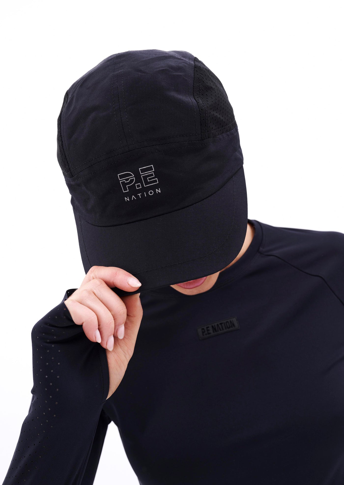 DISTANCE CAP IN BLACK