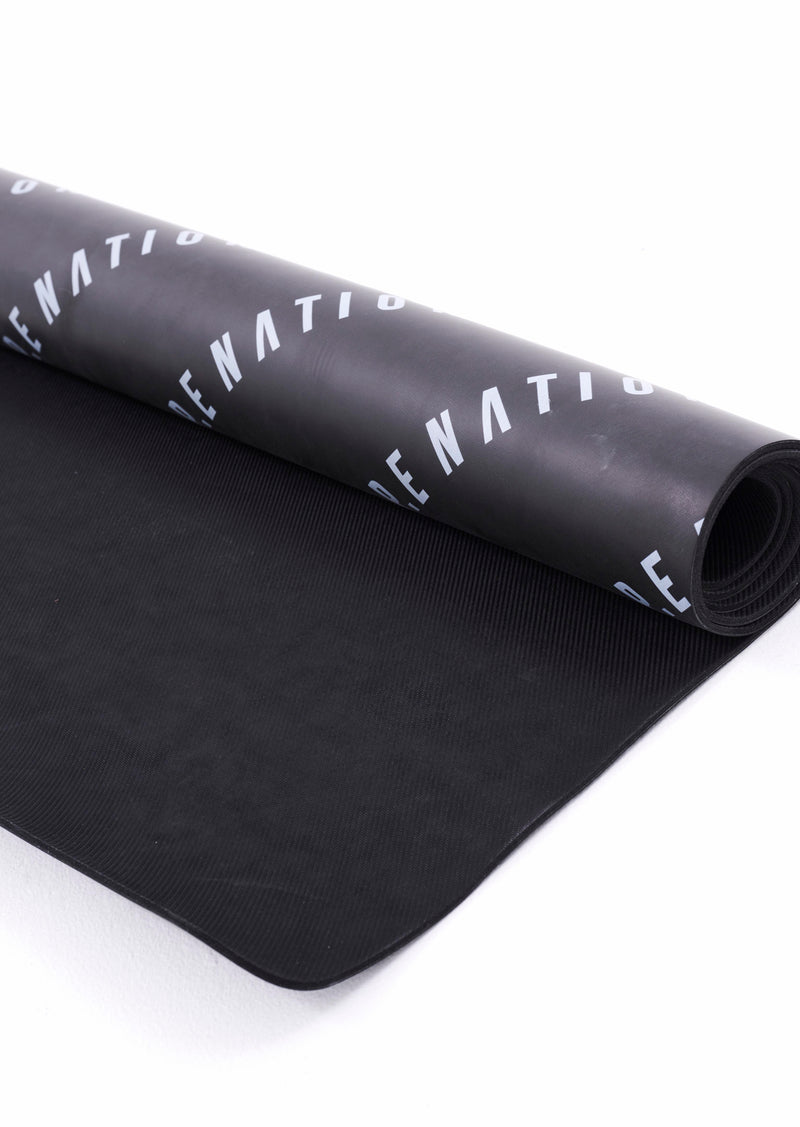 Black and white yoga mat new arrivals