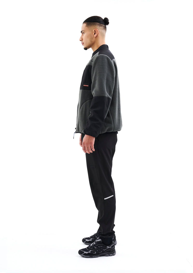 ADAPT JACKET IN DARK SHADOW