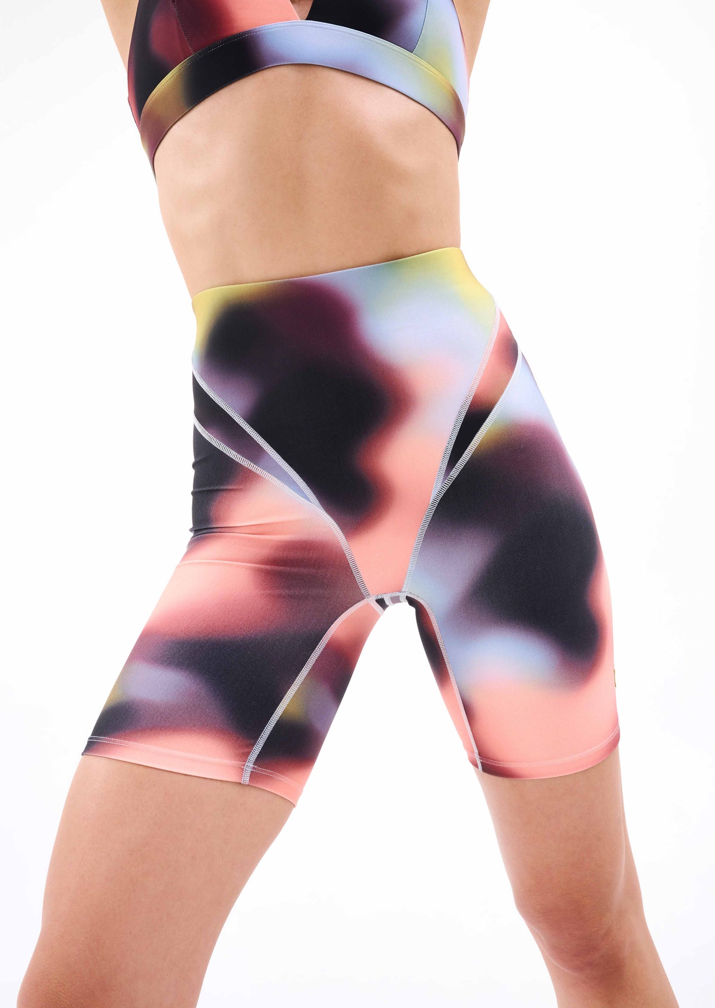 CYPER BIKE SHORT IN BLUR PRINT