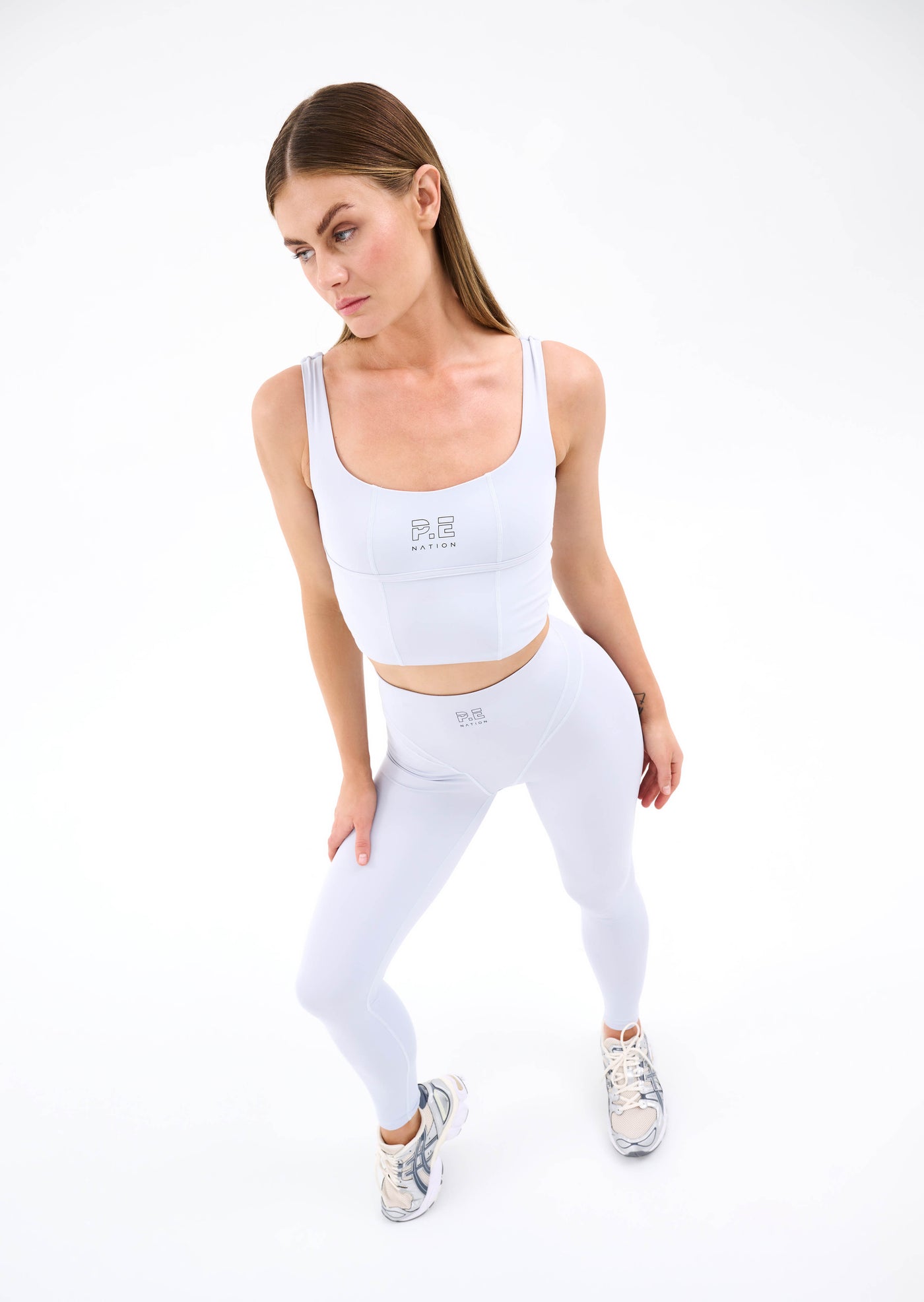 ASTER SPORTS BRA IN GREY DAWN