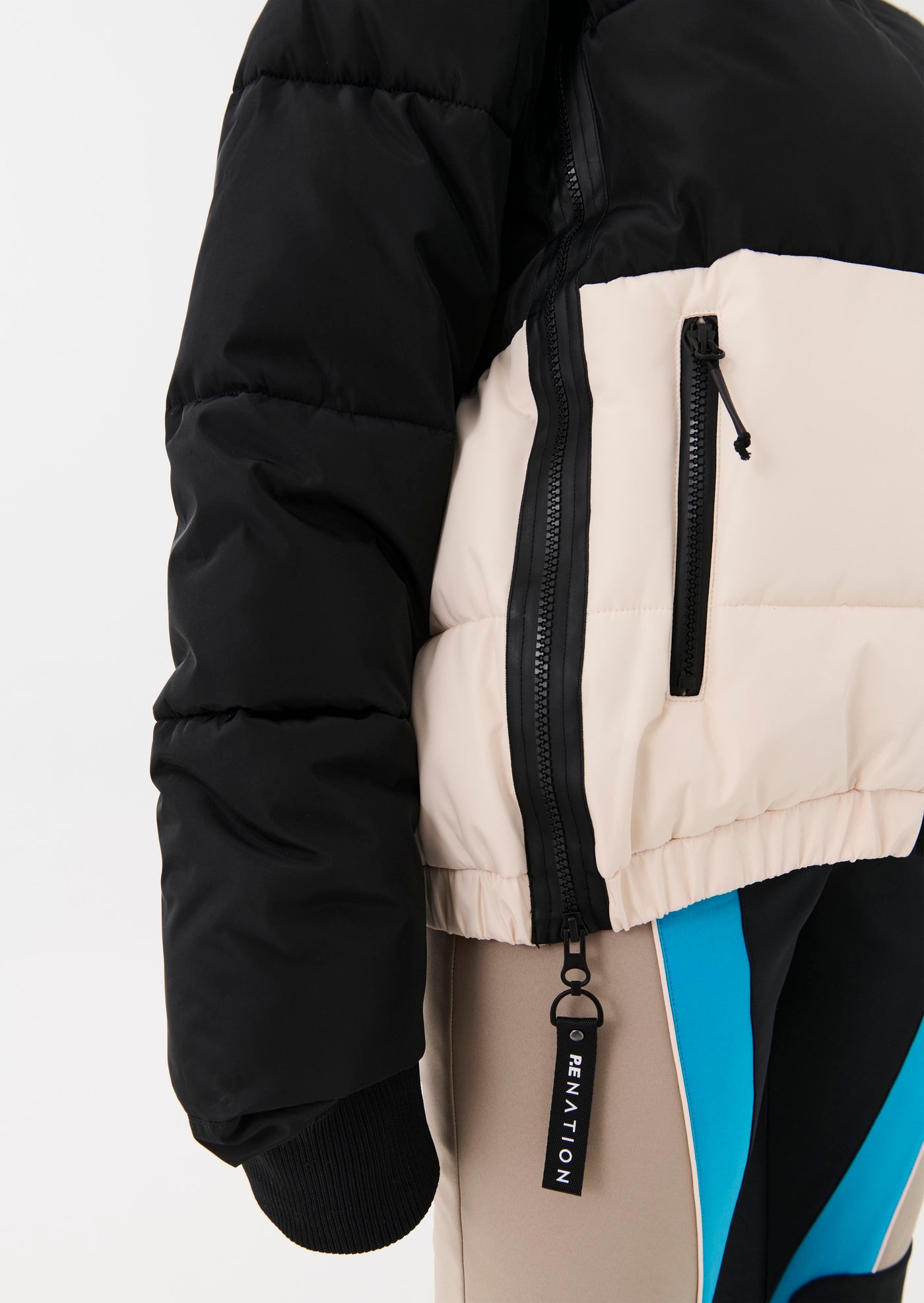 超人気の YOKE23SS_ Spray Printed Nylon Snowparka マウンテンパーカー 