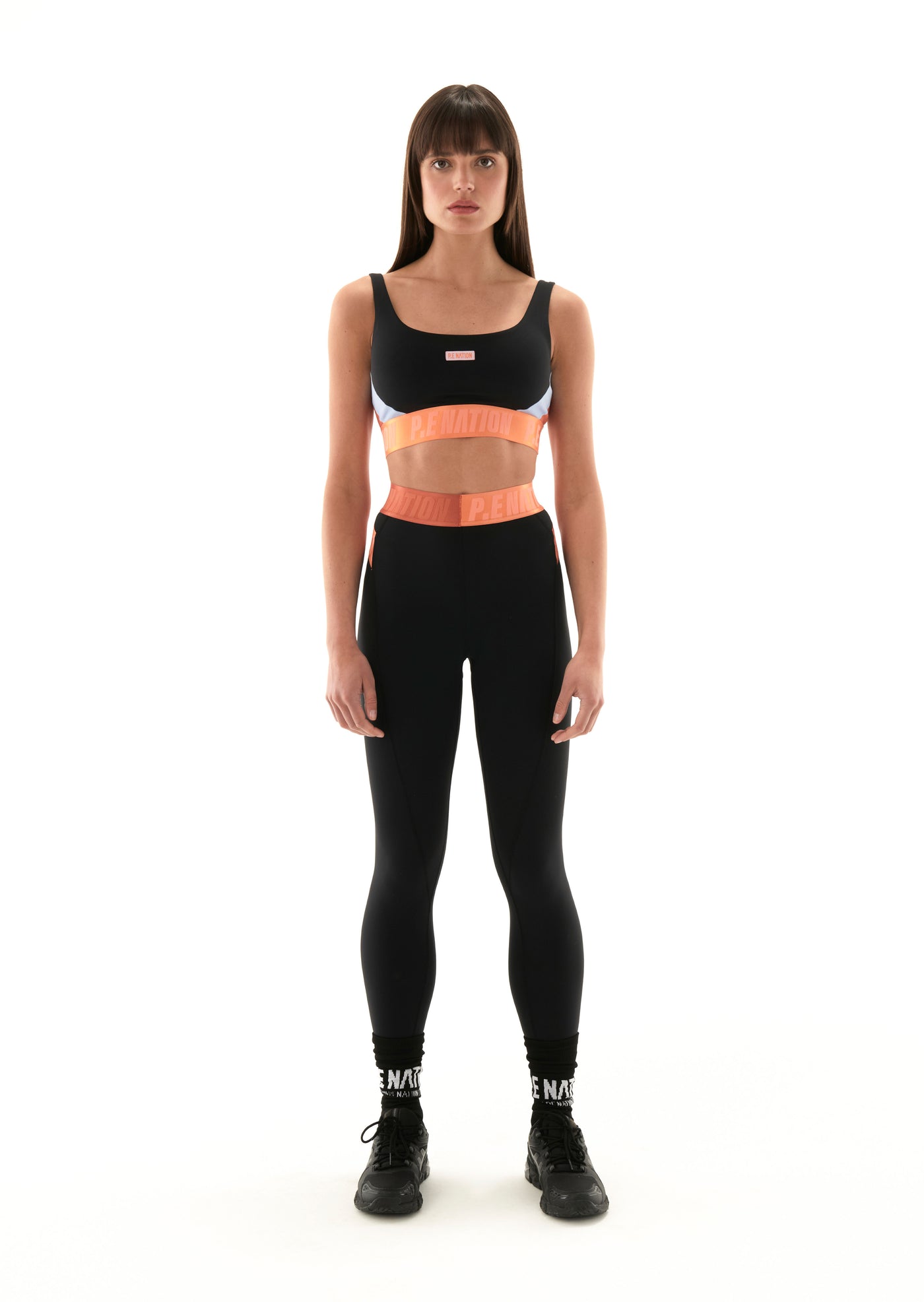 BACK SWING LEGGING IN BLACK