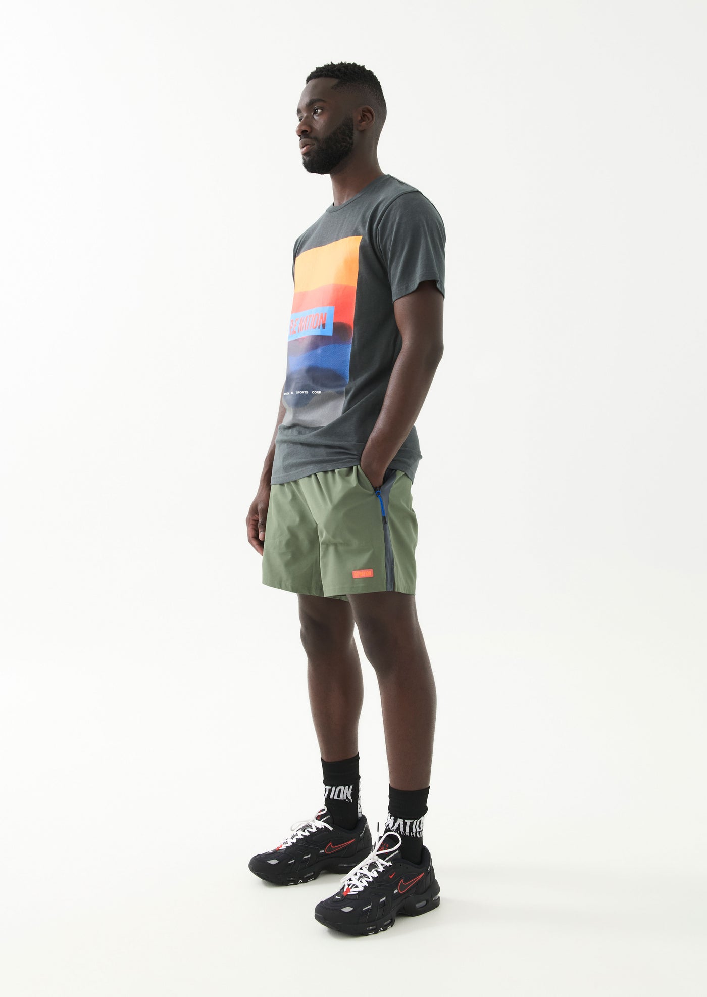 BOWERY TEE IN DARK SHADOW