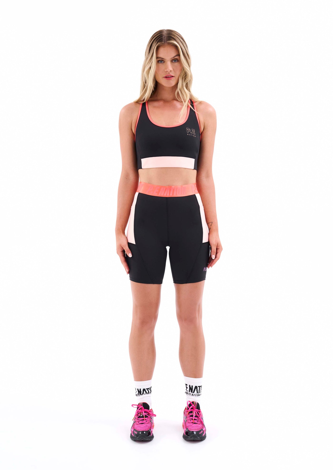 MEDAL PLAY BIKE SHORT IN BLACK