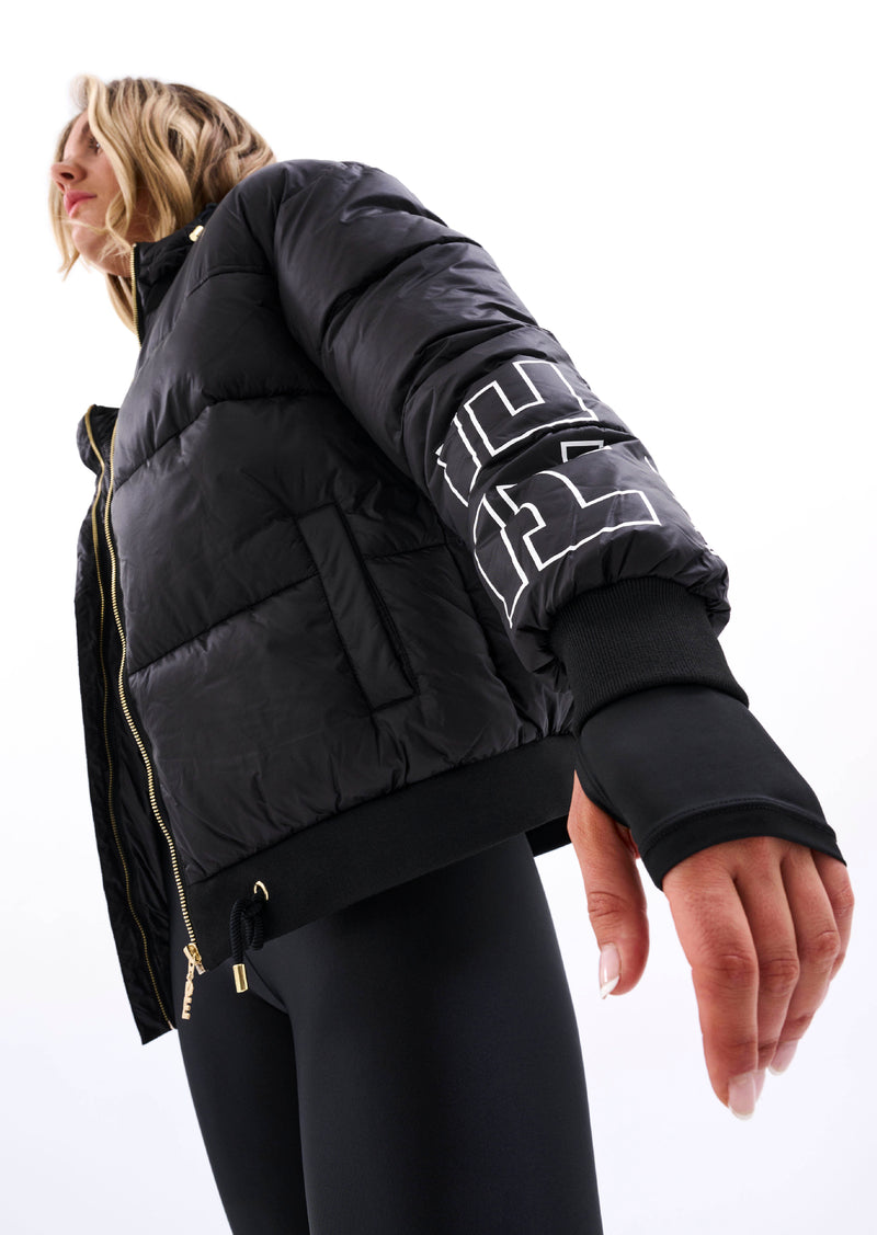 INFINITE JACKET IN BLACK