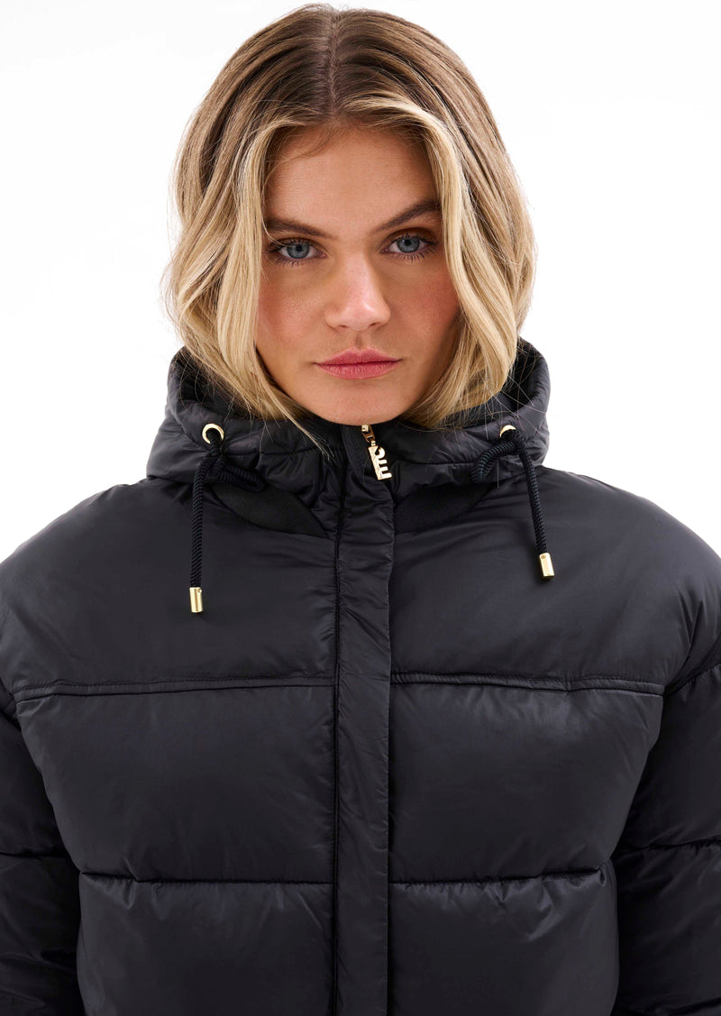 INFINITE JACKET IN BLACK