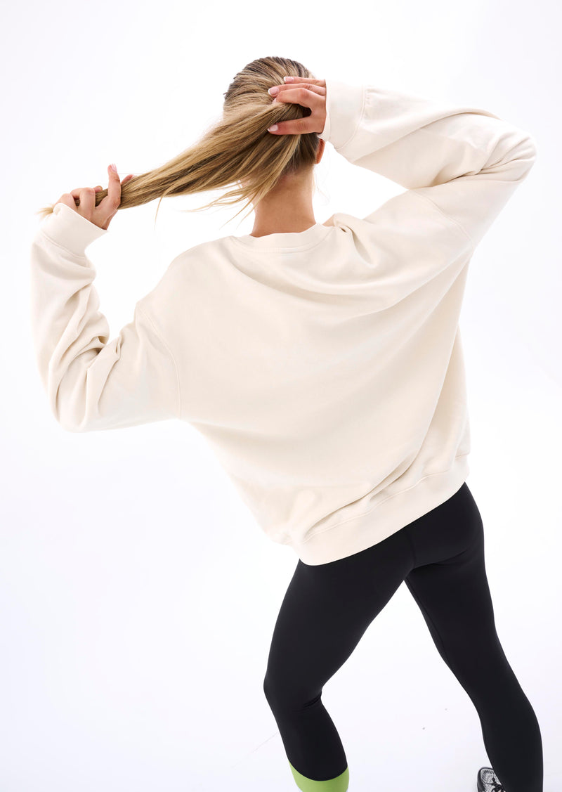 BASE CAMP SWEAT IN PEARLED IVORY
