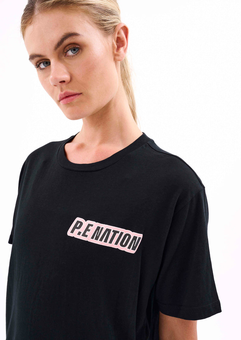 MAIN DRAW TEE IN BLACK