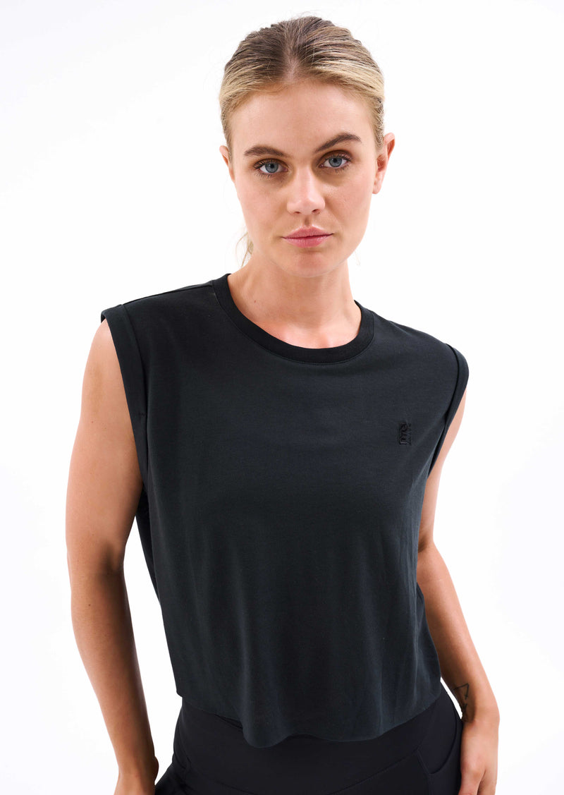 PERFECT SCORE TANK IN BLACK