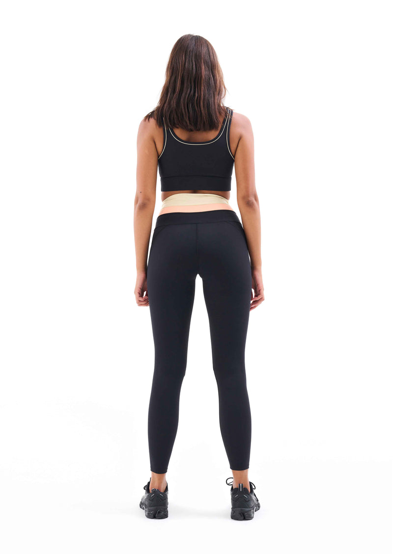 ALL ACES LEGGING IN BLACK