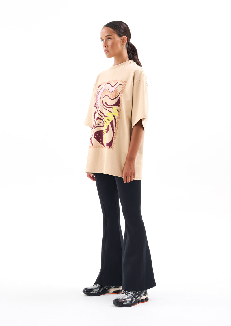 TRICK SHOT TEE IN BEIGE