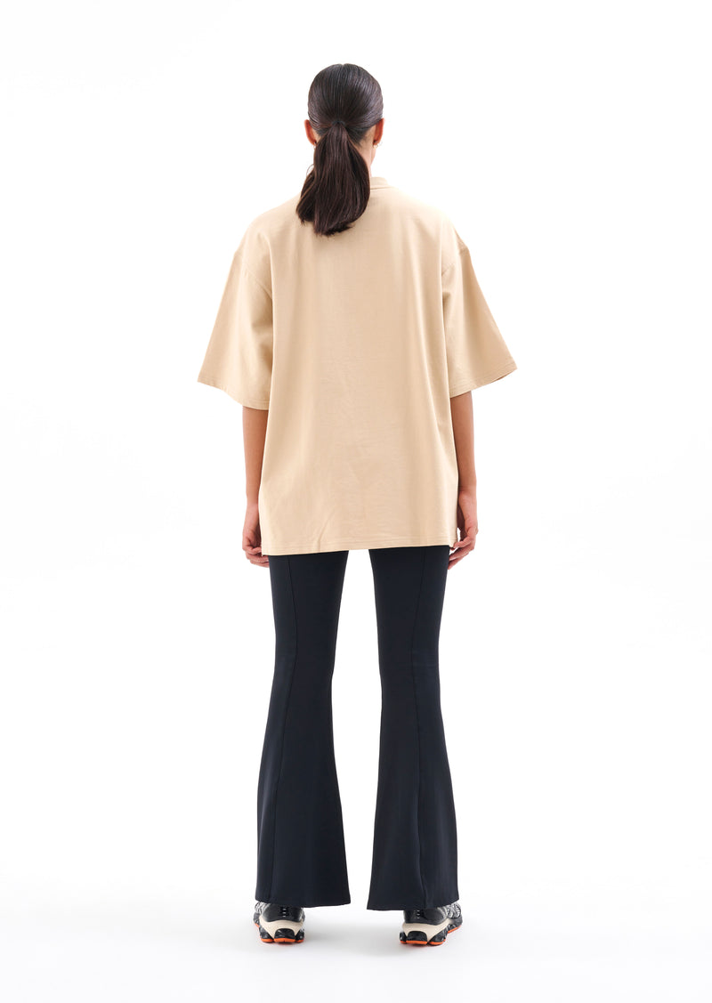 TRICK SHOT TEE IN BEIGE
