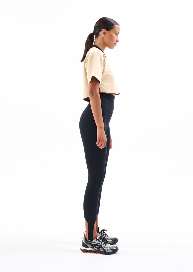 BASERUNNER LEGGING IN BLACK
