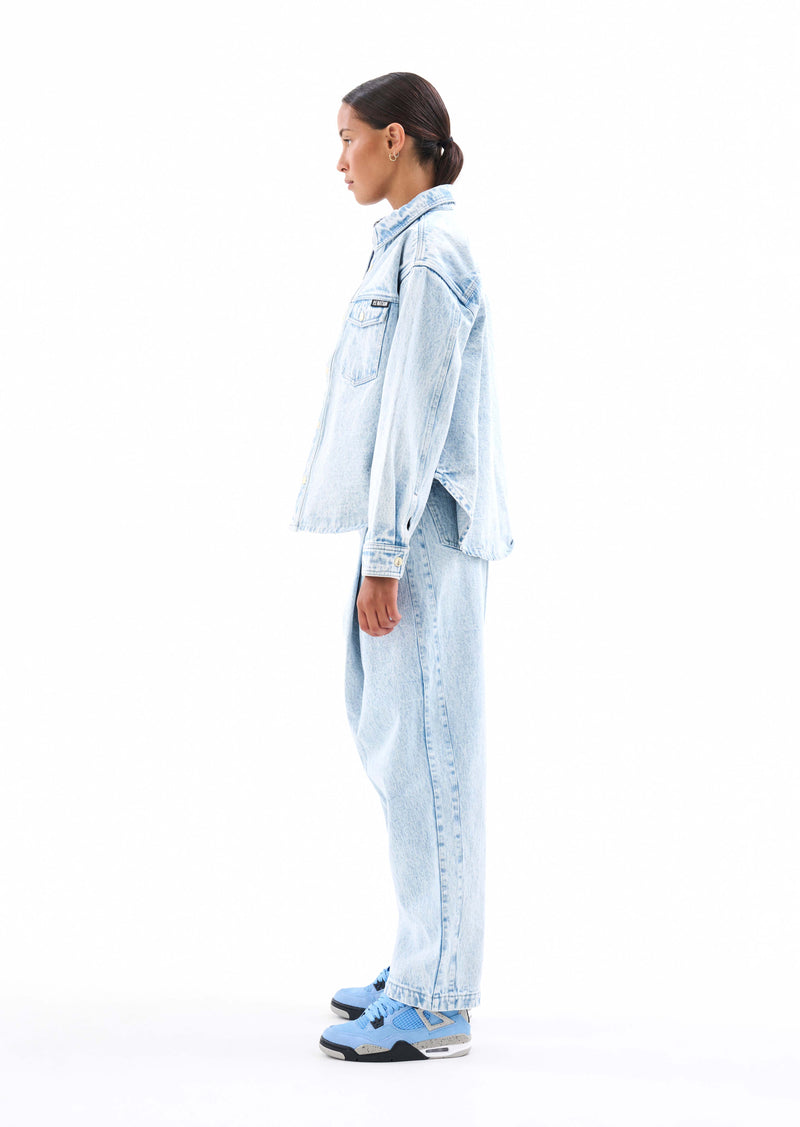 FIELD HOUSE SHIRT IN LIGHT WASHED DENIM