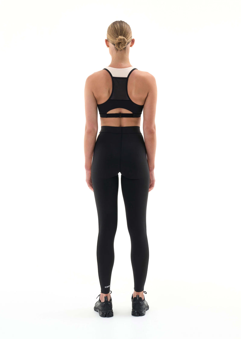 DEFENDING ZONE SPORTS BRA IN BLACK