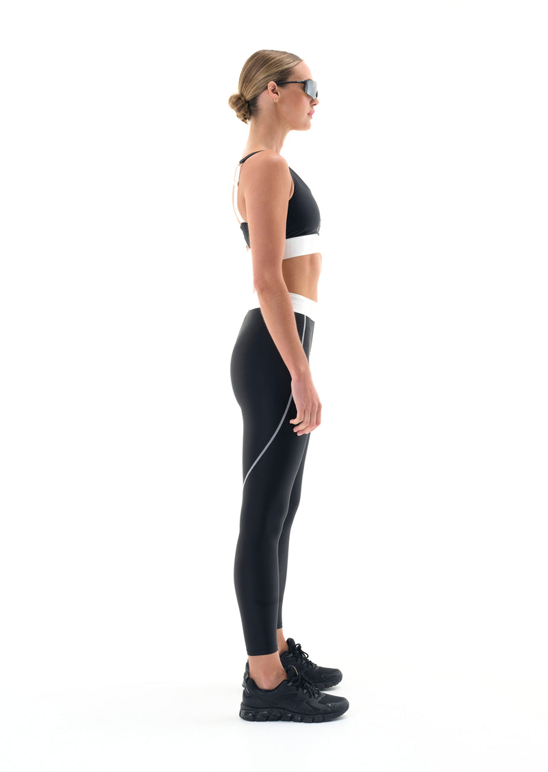 IN PLAY LEGGING IN BLACK