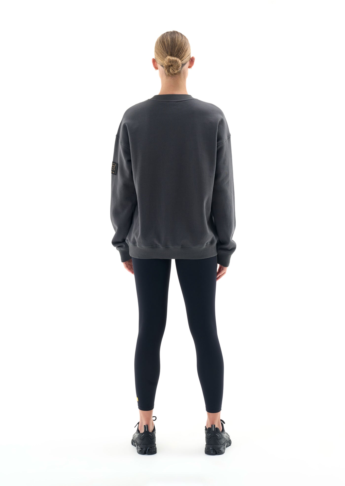HERITAGE SWEAT IN DARK SHADOW