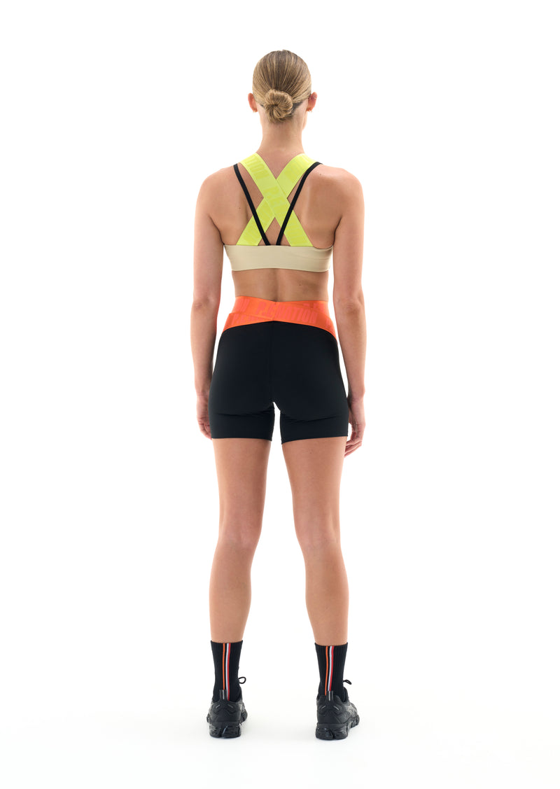 FAIRWAY PILATES SHORT IN BLACK