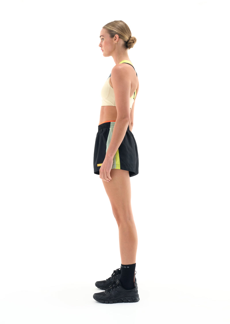 INITIALISE RUNNING SHORT BLACK