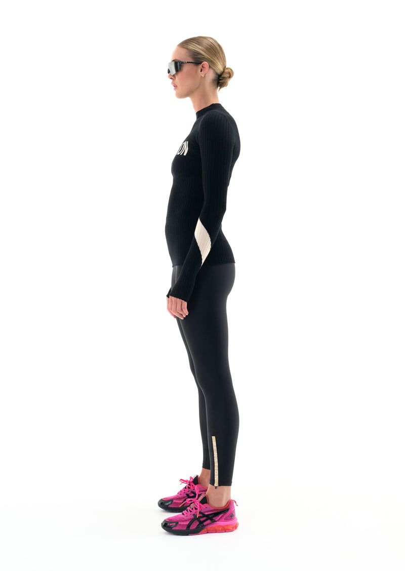 NORTH PEAK KNIT LS TOP IN BLACK