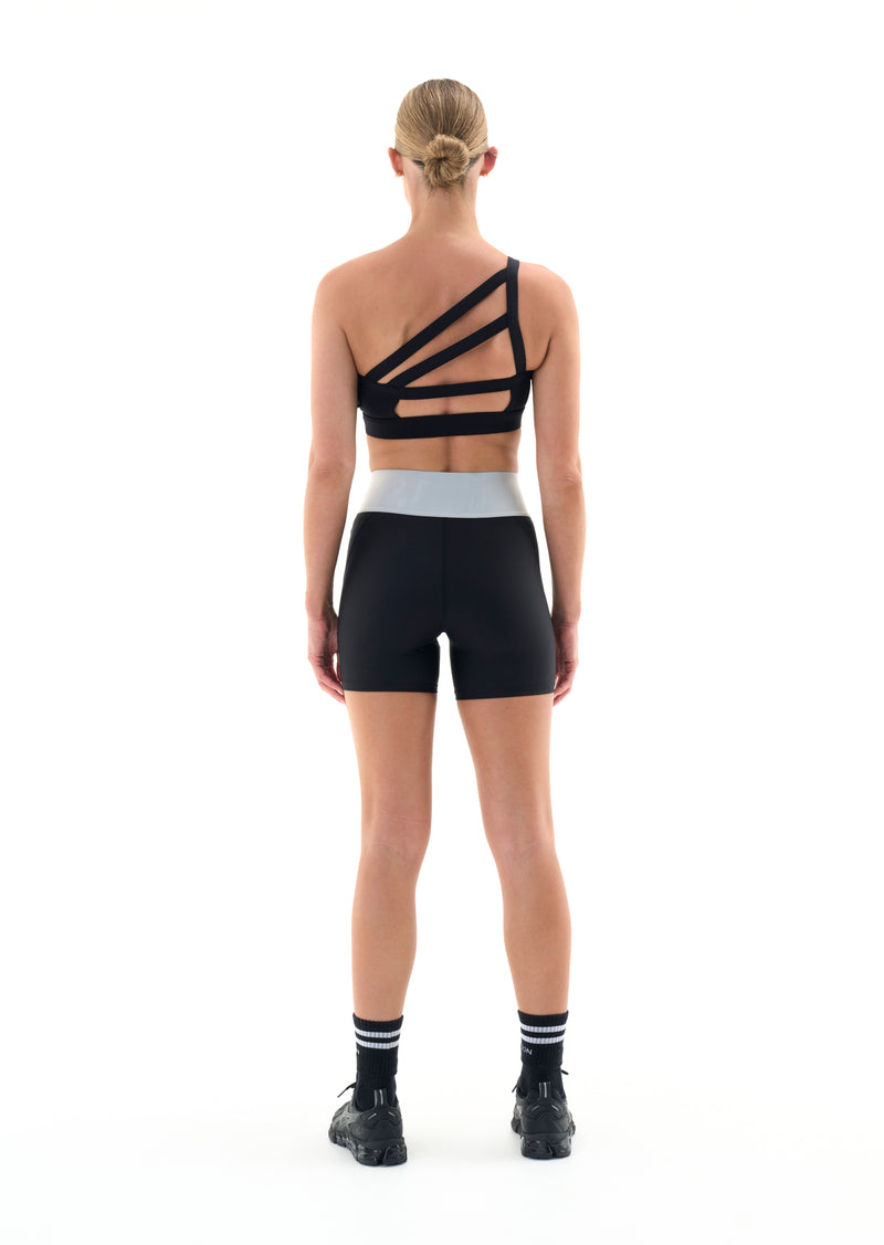 ENTITY BIKE SHORT IN BLACK