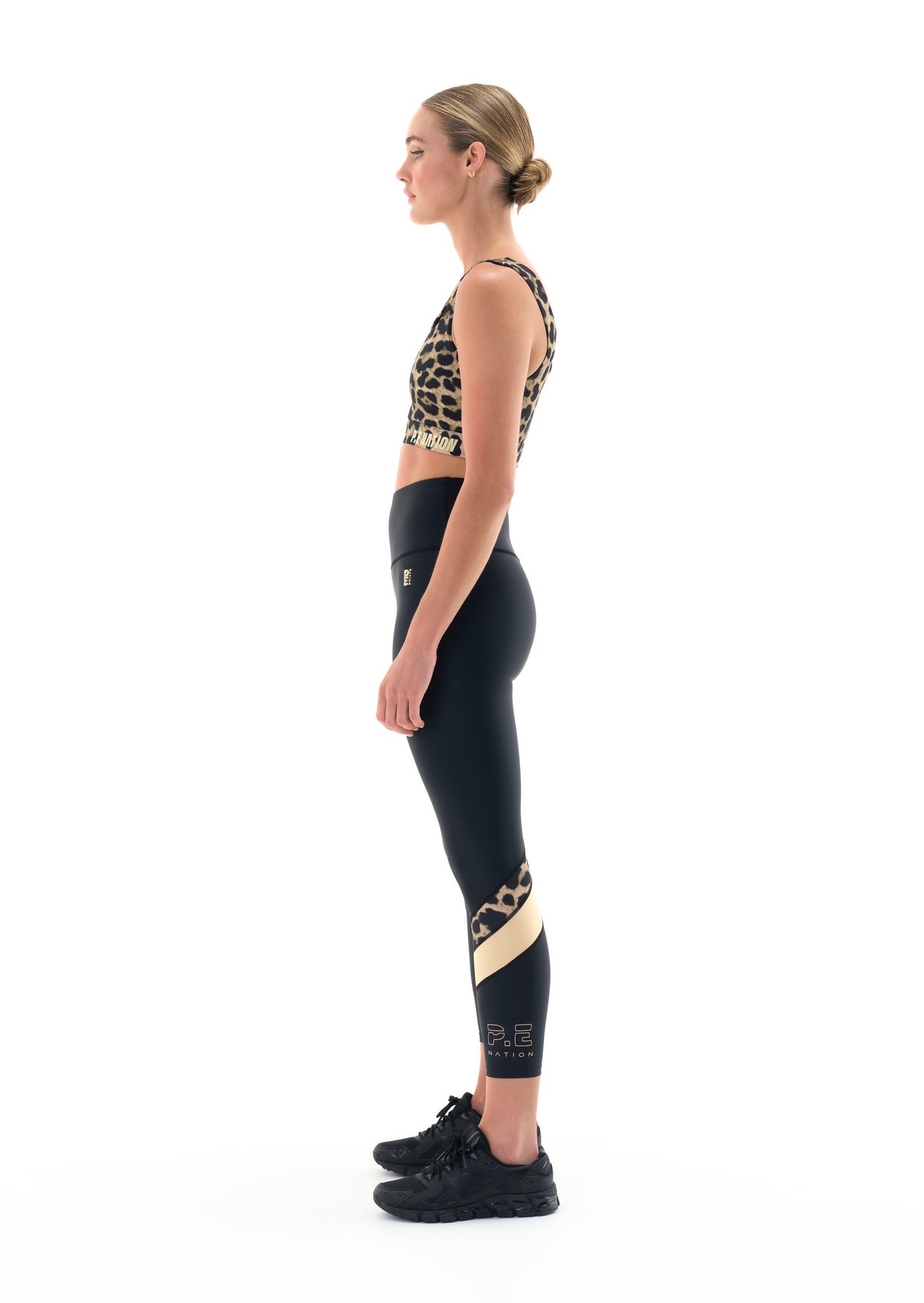 Nike animal print new arrivals swoosh leggings
