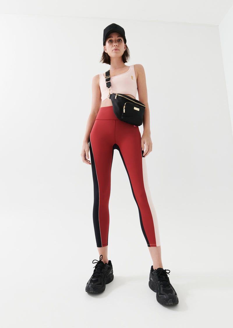 FLUID LEGGING IN GARNET