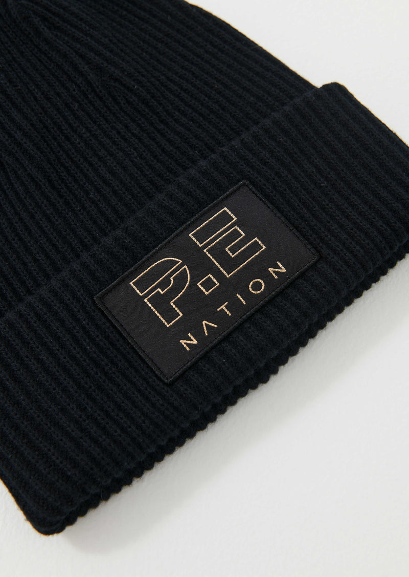LAYBACK BEANIE IN BLACK