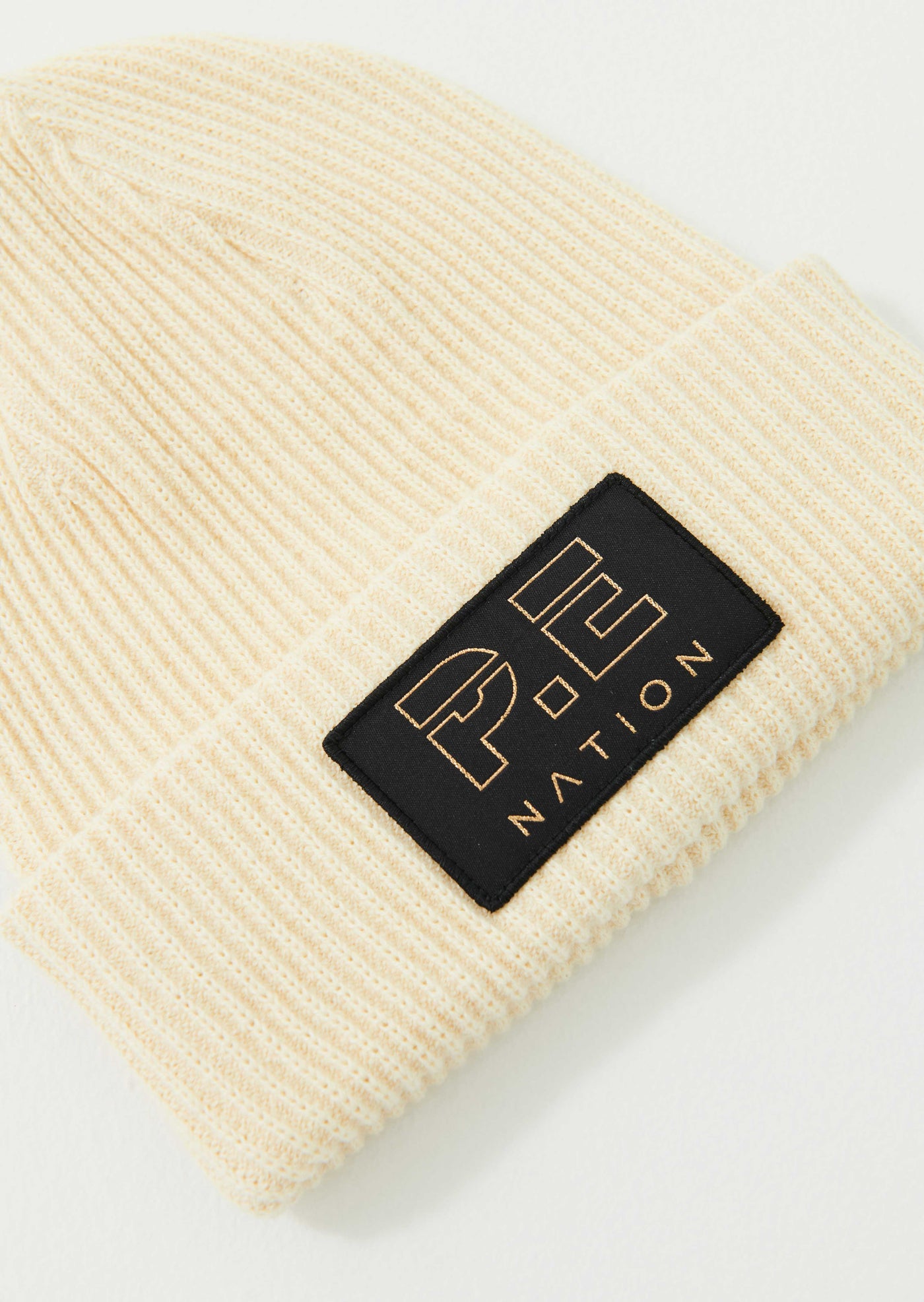 LAYBACK BEANIE IN WINTER WHITE
