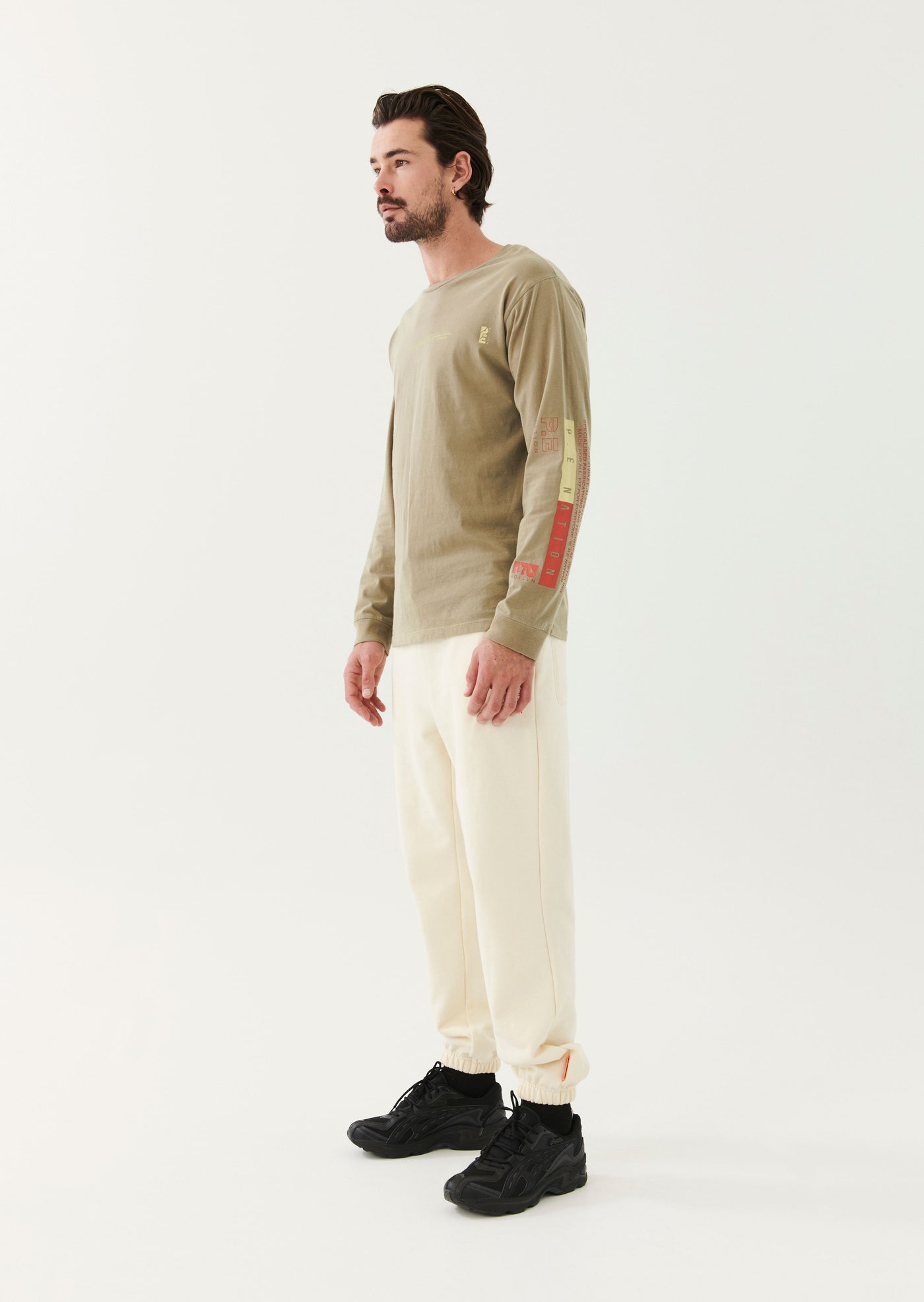 CUTBACK TRACKPANT IN WHITE